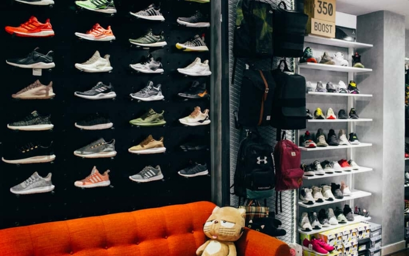 tiệm giày sneaker Smate Store
