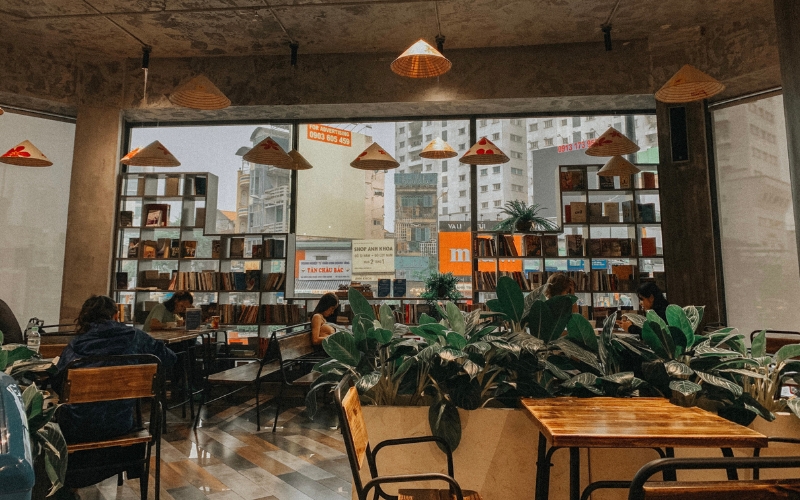 mô hình cafe sách làm việc